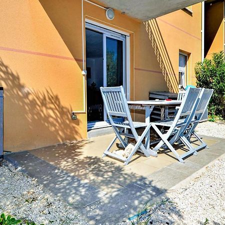 Lovely Apartment In Orange With Kitchen מראה חיצוני תמונה