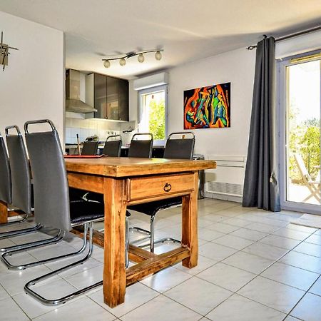 Lovely Apartment In Orange With Kitchen מראה חיצוני תמונה